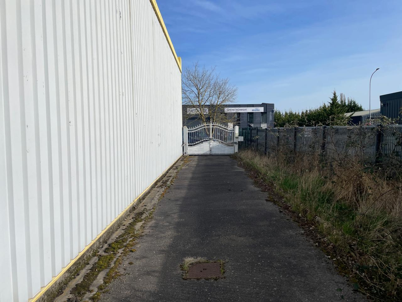 Local d'activité Neuves-Maisons 350m² Location local d'activité Neuves-Maisons Meurthe-et-Moselle OLACT2530974 4